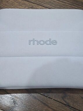 Rhode Gray mini makeup Cosmetic bubble Cushioned bag